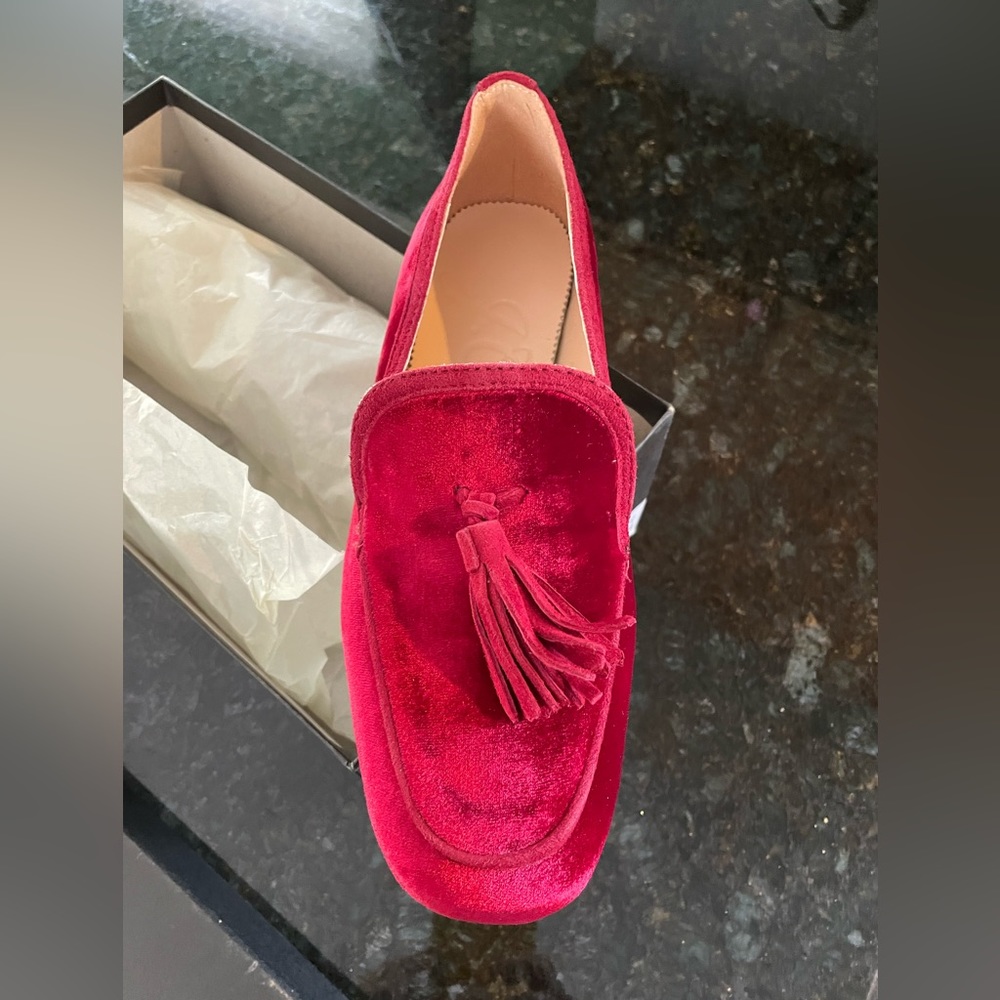 JCREW New in Box - deep ruby loafers - velvet size 6.5
